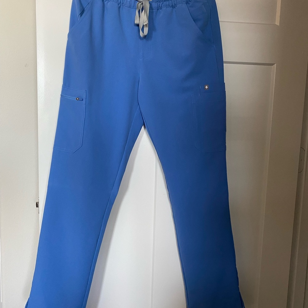 Figs Scrub Bottoms, Ceil Blue